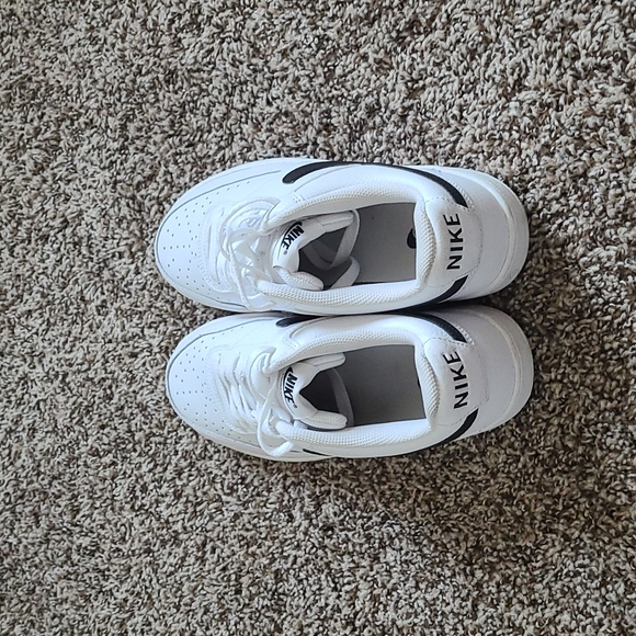 Shoes - Picture 3 of 3